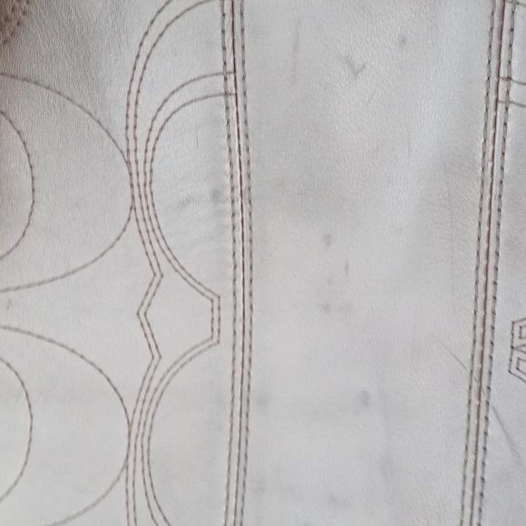 Coach gold purse - Picture 9 of 12